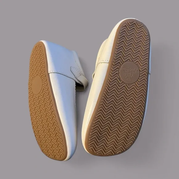 “Little Love Bug”Classic Cream Kids Shoes - Picture 8 of 9
